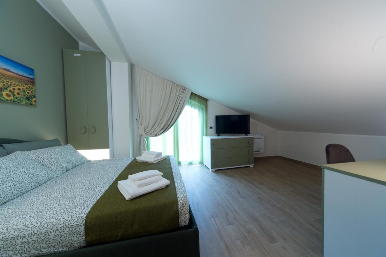 Slow Chic Apartment Beb Policlinico Messina Exteriör bild